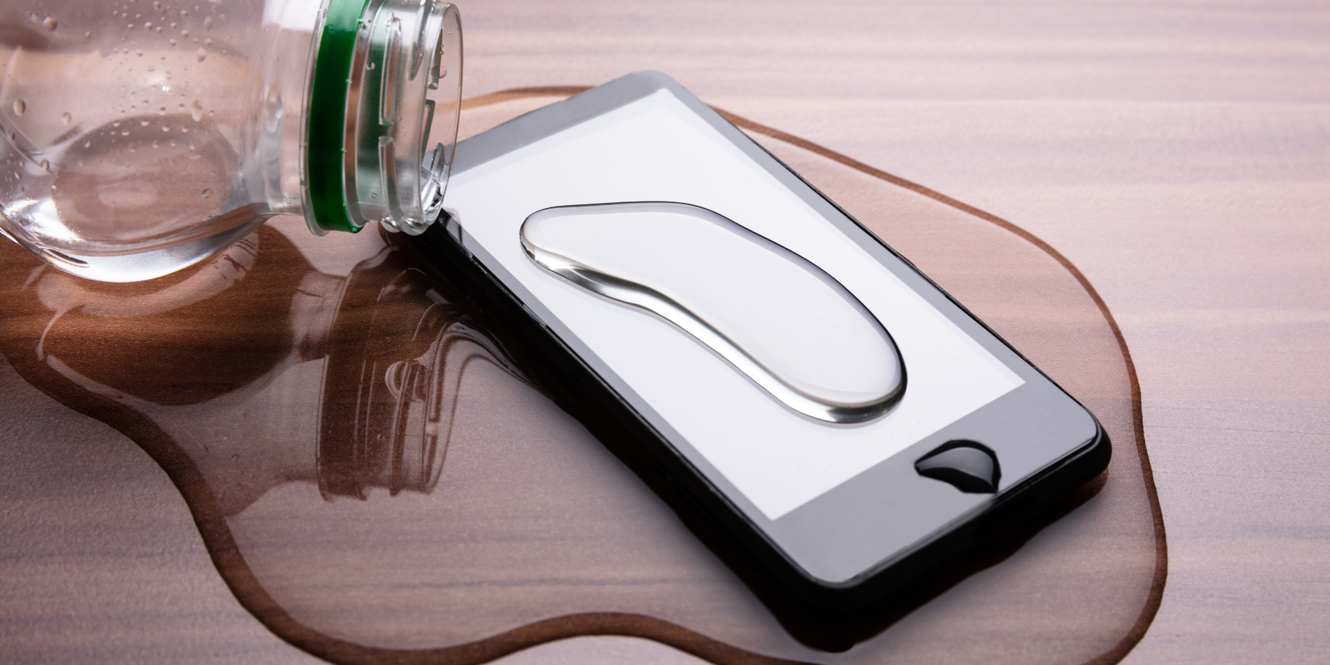 Comment réparer un smartphone tombé dans l’eau Comment réparer un smartphone tombé dans l'eau